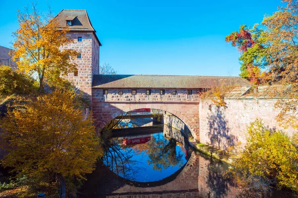 Ribera Del Río Pegnitz Nuremberg Alemania — Foto de Stock