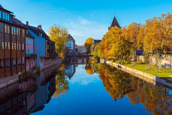 Norymberga Niemcy Października 2016 Riverside Rzeki Pegnitz Miasta Norymberdze Niemcy — Zdjęcie stockowe