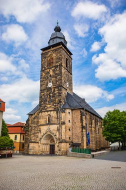 Gotha, Almanya-Circa Mayıs, 2019: Margarethenkirche ve Neumarkt in Gotha, Thuringia, Almanya