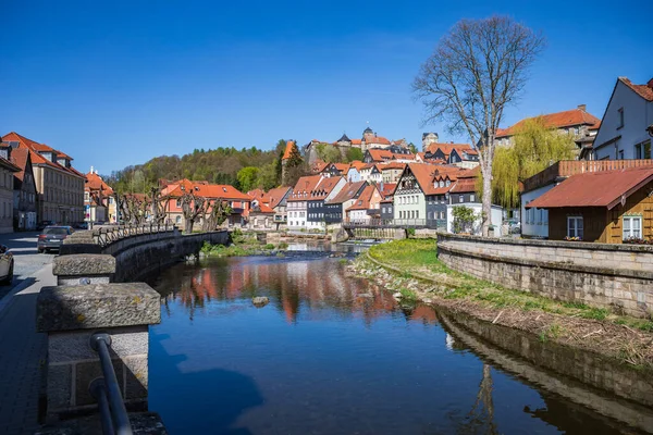 Kronach Alemania Paisaje Urbano Kronach Con Río Halach Frente Fortaleza —  Fotos de Stock