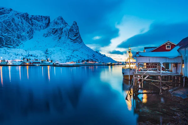 Fisherman Village Reine Lofoten Szigetek Éjjel Norvégia — Stock Fotó