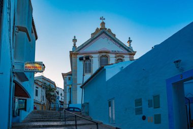 ALBUFEIRA, ALGARVE, PORTUGAL - 24 Eylül 2015: Albufeira, Algarve, Portekiz sokakları