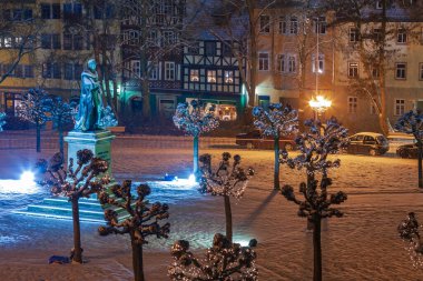 Coburg 'lu Schlossplatz' ın kış manzarası, Almanya