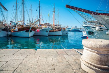 BÖLÜM, CROATIA - CIRCA SEPTEMBER, 2010: Adriyatik kıyısındaki Split kasabası, Hırvatistan
