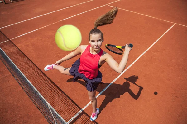 Jugadora Tenis Con Raqueta Cancha —  Fotos de Stock