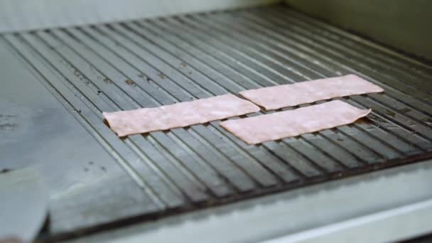 Pezzi Pancetta Alla Griglia Una Padella — Video Stock