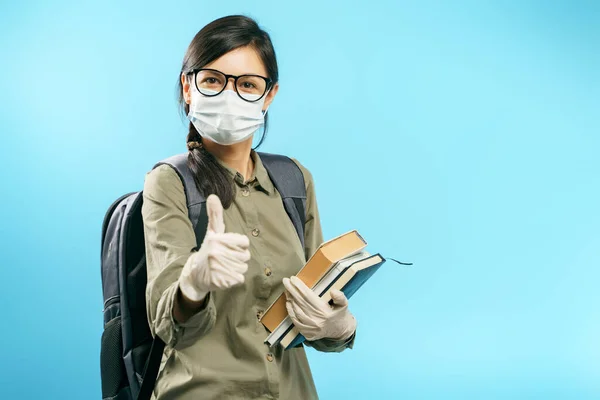 Portret Van Een Studente Een Medisch Beschermend Masker Handschoenen Met Stockfoto