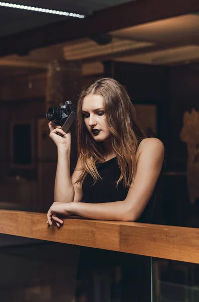 Fotografo è alla ricerca di grande immagine — Foto Stock