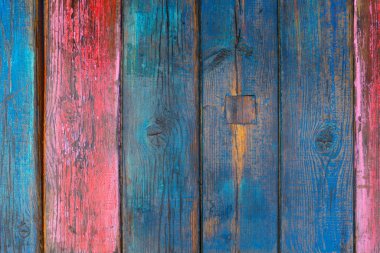 Yaratıcı Ahşap Arkaplan. Renkli mavi ve kırmızı panel arkaplanının soyut yığını