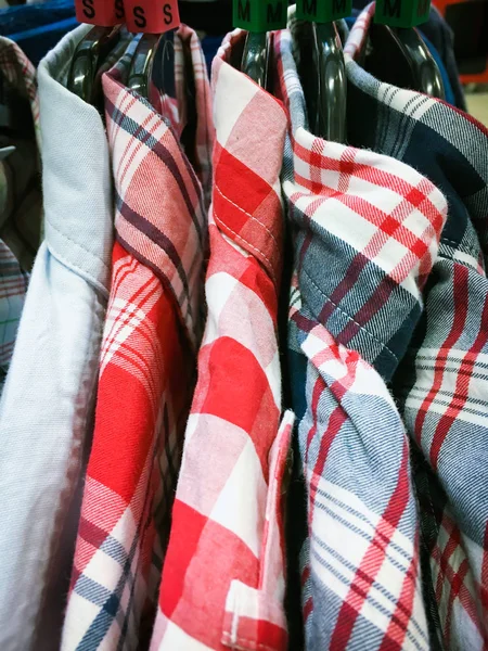 Camisas casuales de hombre —  Fotos de Stock