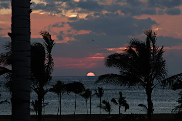 Pôr-do-sol — Fotografia de Stock