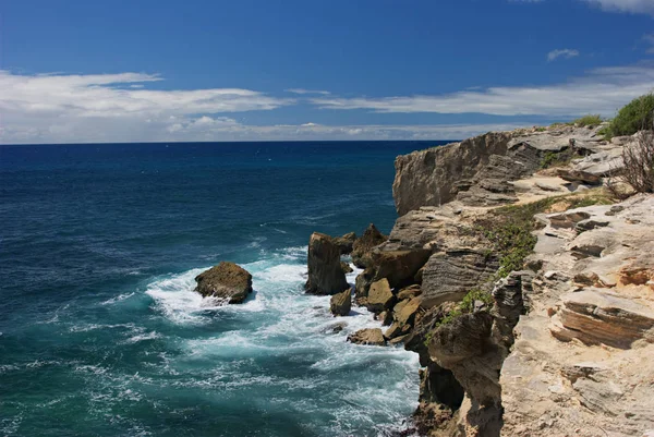 Rocky Kauai Coastline — Stock Photo, Image