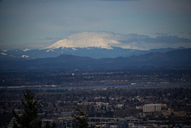 Aziz Helen Dağı ve Portland A