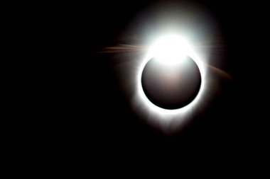 Güneş tutulması elmas yüzük