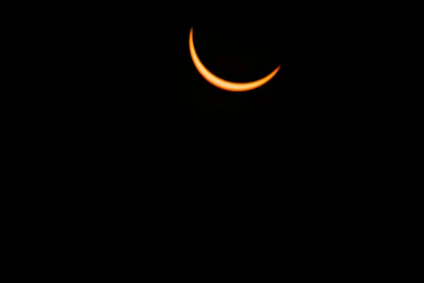 Eclipse solar sobre seis minutos antes da totalidade — Fotografia de Stock