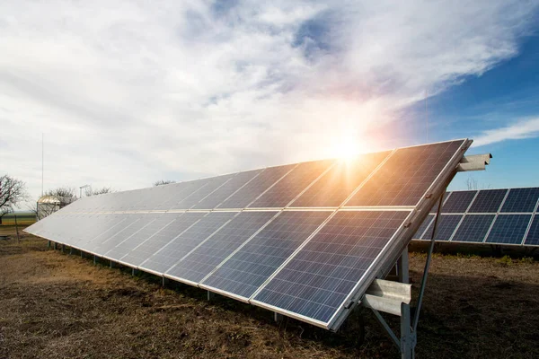 Zonnepaneel Fotovoltaïsche Alternatieve Elektriciteitsbron Concept Van Duurzame Hulpbronnen — Stockfoto