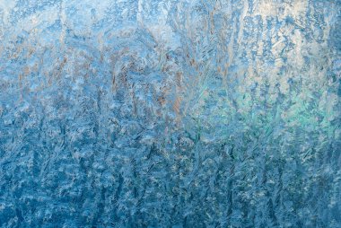 Penceredeki soğuk desen