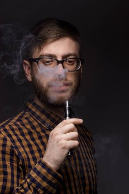 Vape sigara bir sakallı