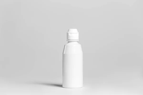 Nahaufnahme Einer Weißen Flasche Auf Weißem Hintergrund Mit Clipping Pfad — Stockfoto