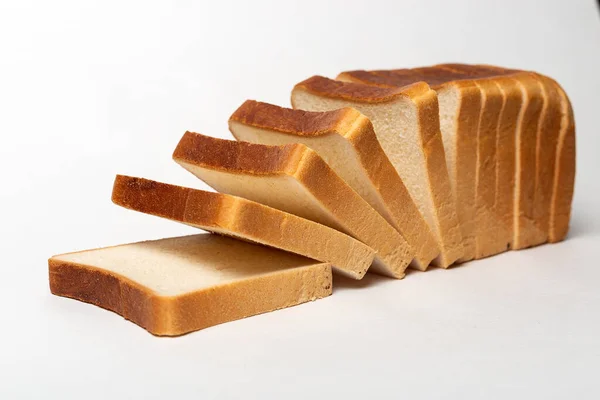 Chleb Krojony Izolowany Białym Tle — Zdjęcie stockowe