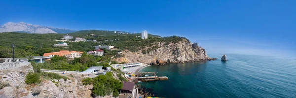 Kırım sahil. Görünüm Cape Ai-Todor üzerinden.