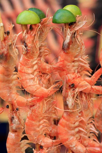 Spicy shrimps ready to eat — Stock Photo, Image