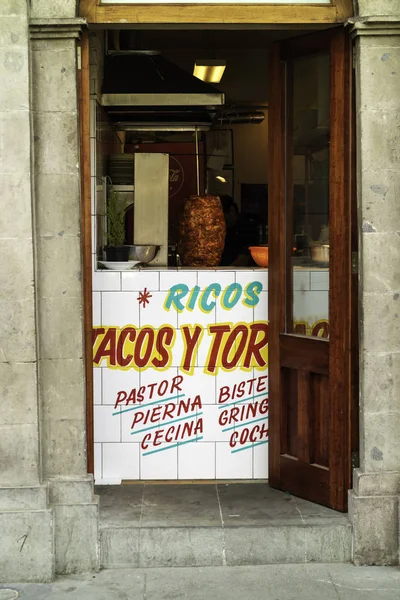 Ricos tacos y tortas — Foto de Stock