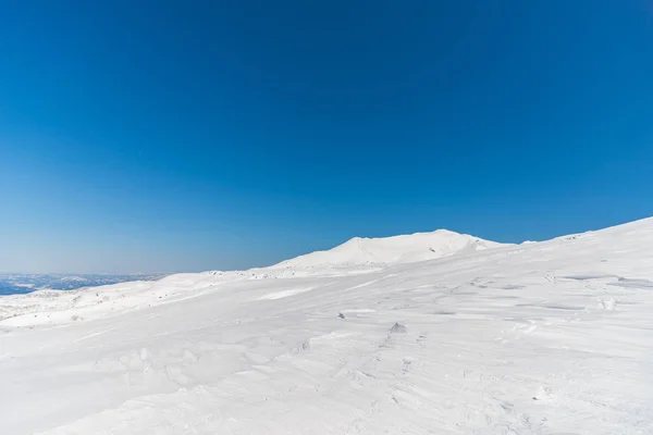 Schneebedeckte Berge in Japan — Stockfoto