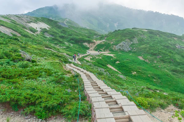 Походи в Hakuba, місті Nakano, Японія — стокове фото