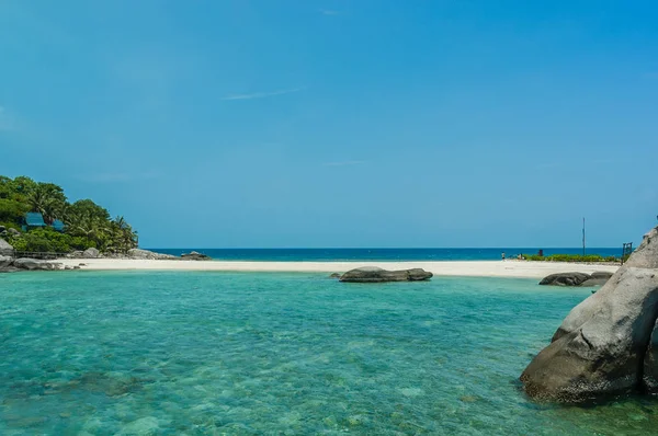 Playa tropical asiática paradisíaca en Nang Yuan Island, Tailandia —  Fotos de Stock