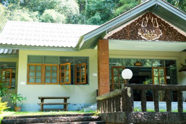 Chiangmai, Tayland - Ekim 18: Tay arpacık geleneksel ev Opluang Milli Parkı'nda üzerinde 18 Ekim 2016 Chiangmai, Tayland