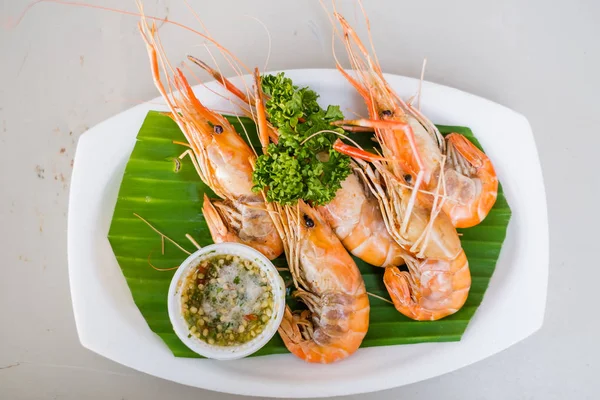 ızgara karides deniz ürünleri sos ile