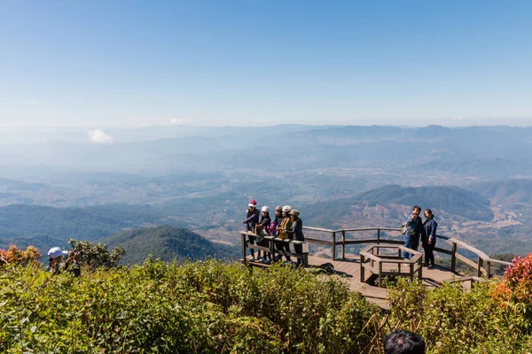 Chiangmai, Tailândia - 21 de dezembro: Kew Mae Pan Nature Trail no Doi Inthanon National Park, em 21 de dezembro de 2016 em Chiangmai, Tailândia — Fotografia de Stock