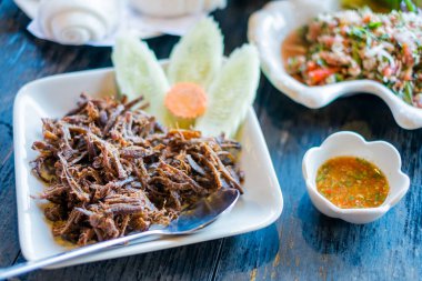 Gevrek derin kızarmış mantar