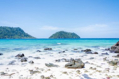 Sea Bright, tropik adada güzel Andaman kristal Denizi, Koh Lipe, Tayland