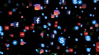 Tayland, Bangkok - 18 Nisan 2017: Arka plan ünlü Sosyal Medya simgeler gibi: Facebook, Twitter, Instagram, Youtube, Whatsapp, Skype.