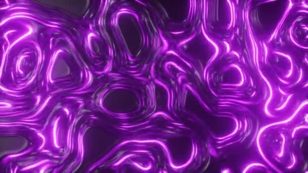 Абстрактний світиться 3d рендеринговий голографічний фон поверхні олії, хвиляста поверхня фольги, хвиля і брижі, ультрафіолетове сучасне світло, неофіолетовий фіолетовий рожевий спектр кольорів. Безшовна петля 4k анімація — стокове відео