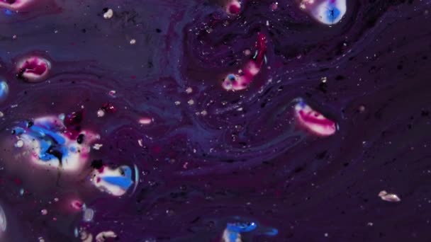 Nuages spatiaux texture nébuleuse fond de galaxie cosmique. Dynamique des fluides à base d'encre et de peinture en macro — Video
