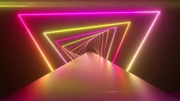 Volando a través de triángulos de neón giratorios brillantes creando un túnel, espectro violeta rosa rojo azul, luz ultravioleta fluorescente, iluminación colorida moderna, animación de bucle 4k — Vídeos de Stock