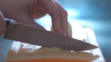 El kesme soğan bir mutfak