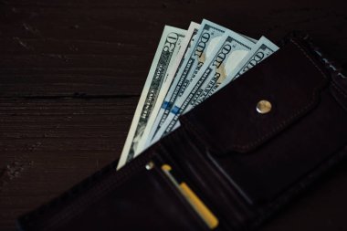 Doları nakit erkek kahverengi deri cüzdan