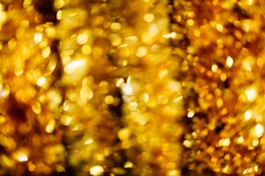 Altın ışıltılı Noel ışıkları