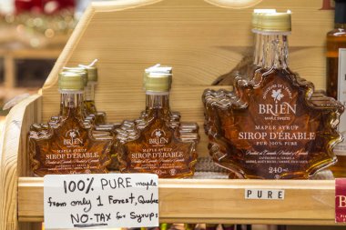 Akçaağaç şurubu genellikle şeker şurubu, kırmızı akçaağaç veya siyah akçaağaç xylem SAP'den yapılmış bir şurubu var. Kanada Quebec eyaletinde en büyük üreticisi gereğidir.