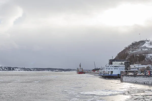 Naves Río San Lorenzo Invierno Quebec City Canadá Río San — Foto de Stock