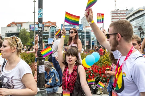 Belgrad Serbien September 2016 Teilnehmer Des Gay Pride Junge Männer — Stockfoto