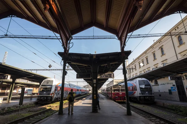 Praga Czechia Octubre 2019 Plataformas Estación Tren Masarykovo Nadrazi Con — Foto de Stock