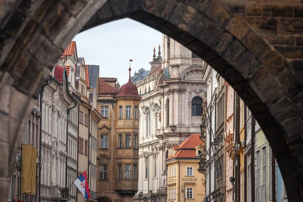 Bâtiments Médiévaux Typiques Dans Quartier Mala Strana Sur Rue Mostecka — Photo