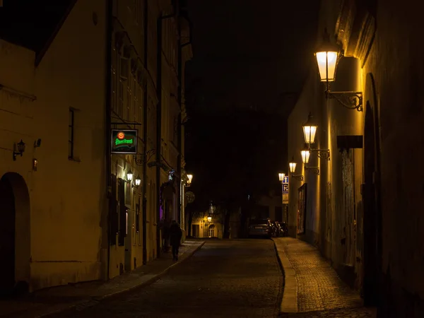 Πράγα Τσεχία Νοεμβρίου 2019 Οδός Luzickeho Seminare Νύχτα Σκοτεινός Και — Φωτογραφία Αρχείου