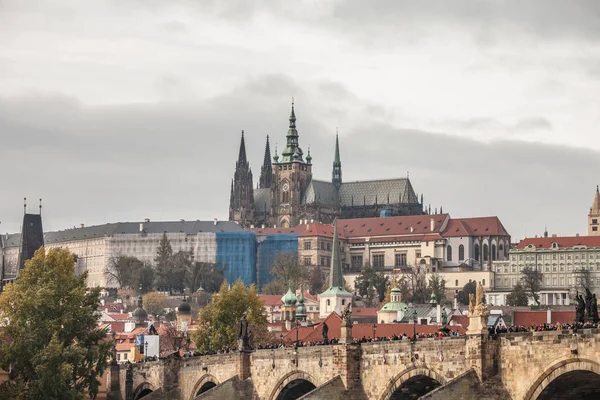 Panorama Ciudad Vieja Praga Chequia Con Colina Castillo Praga Catedral —  Fotos de Stock