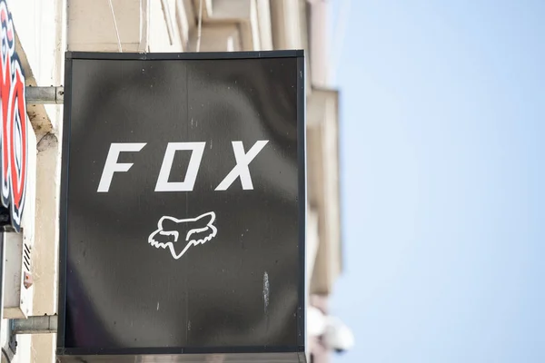 Prag Tjeckien Oktober 2019 Fox Racing Logotyp Framför Butiken Prag — Stockfoto